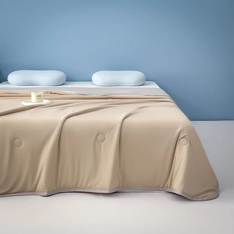 Newest Summer Quilt Soild Color Lightweight Comforter Soft Ice Silk Cooling Blanket with Double Side Arc-Chill Cold Tech Fabric