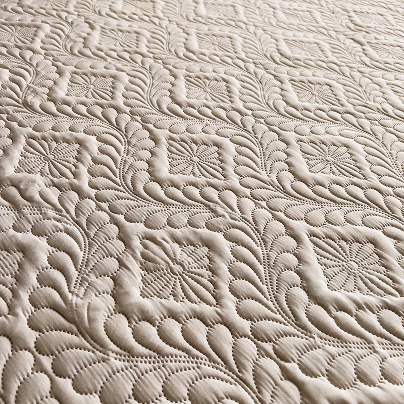 Waterproof Mattress Protector Thicken Fitted Bed Sheet Breathable & Noiseless Mattress Pad for Twin/Double/Queen/King Size Beds